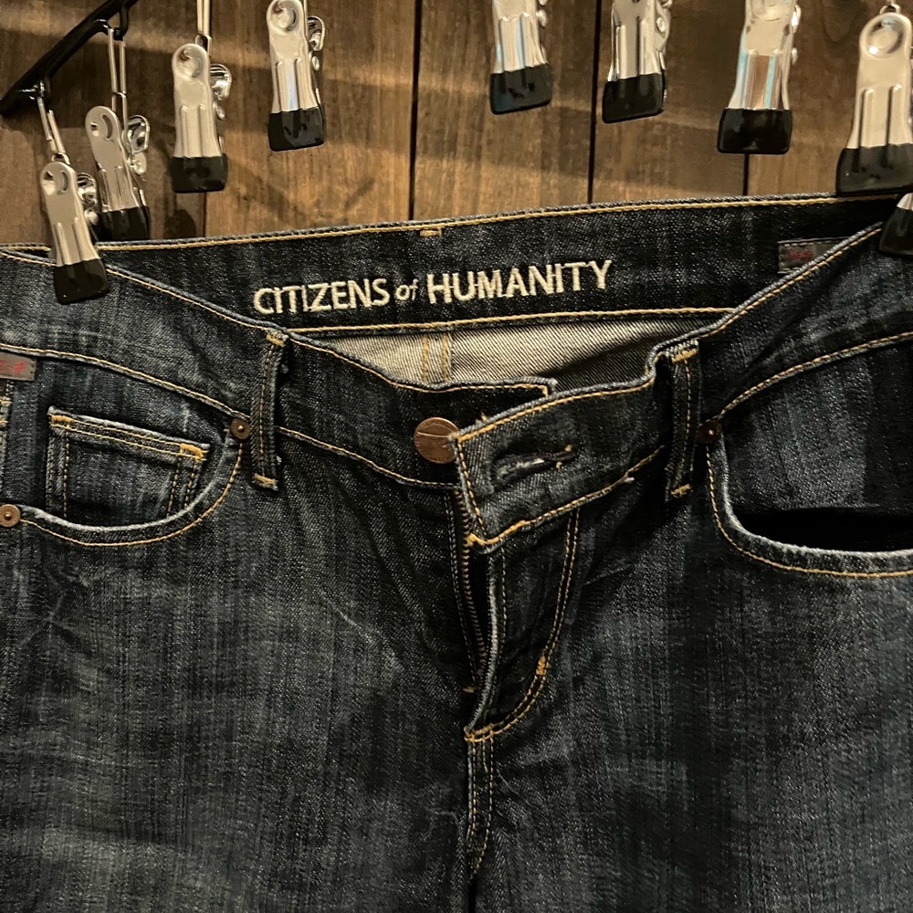 Citizens of Humanity fab bootcut jeans. Low waist and great condition. Size 28 - Picture 2 of 5